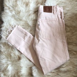 NWOT Levi’s high rise blush jeans size 25